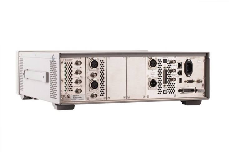 U8903B Высокопроизводительный аудиоанализатор