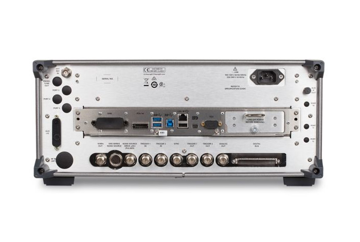 N9048B Приемник PXE для измерения ЭМП, от 2 Гц до 26,5 ГГц