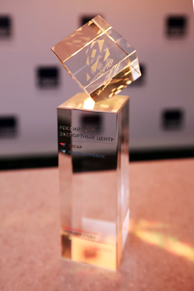 Компания АО «НПФ «Диполь» получила приз в номинации «Экспортёр года в сфере высоких технологий»